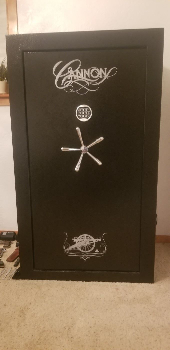 ESTATE SALE EVERYTHING MUST GO! in Beaumont, TX starts on 6/10/2023