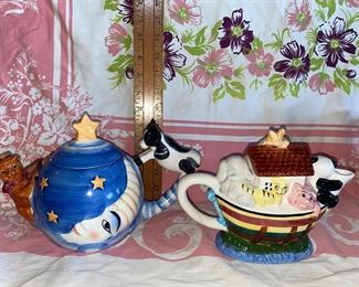 2 Animal Teapots $12.00 for both (the Cow Moon Teapot has a chip on the lid)