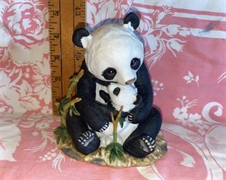 1988 Homco Masterpiece Porcelain Panda Bears $5.00