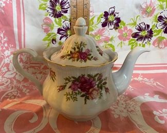 Rose Teapot by Crystal Clear $5.00