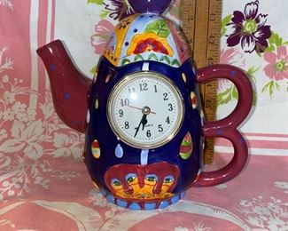 Quartz Clock Teapot $8.00