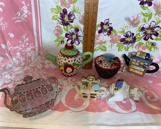 2 Stuffed Teapots, Trivet, Night Light and More $10.00 for all