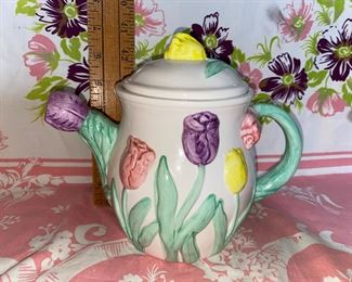 Enesco Tulip Teapot $6.00