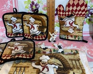 Chef Potholders, Magnets and Towels $8.00