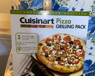 Cuisinart Pizza Grilling Pack NEW $10.00