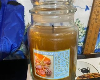 Yankee Candle Seaside Escape Candle $5.00