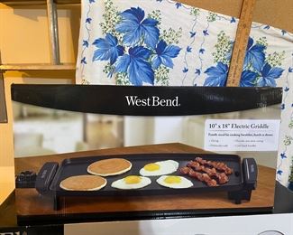West Bend 10X18 Electric Griddle $12.00