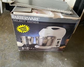 Farberware Select Series Mixer $35.00 New