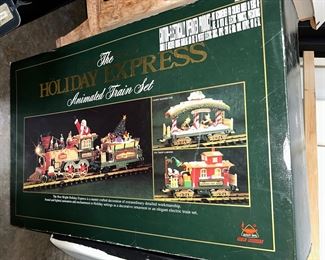 The Holiday Express animated train Set $85.00