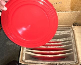 Rachael Ray 6 Red Plates $12.00