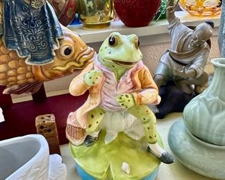 1977 Schmid Early Beatrix Potter - Jeremy Fisher Frog Porcelain Rotating Musical Figurine