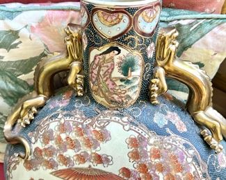 Porcelain Chinese Moon Flask Vase/Pilgrim Bottle