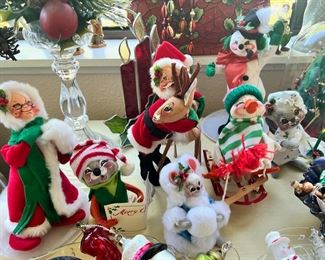 Assortment of Christmas Decor & Ornaments