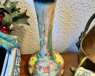 Antiques Roadshow Dale Tiffany Vase Daffodil Design