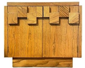 Lot 037   1 Bid(s)
Lane Furniture Mid Century "Staccato" Night Stand Table