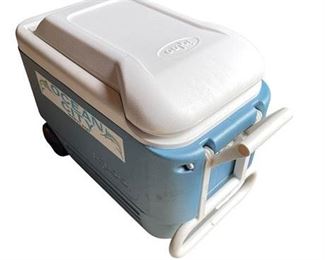 Lot 104   3 Bid(s)
Igloo Maxcold Roller Travel Cooler
