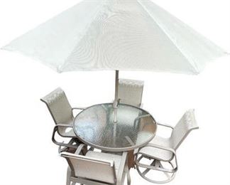 Lot 098   7 Bid(s)
Six Piece Patio Dining Set