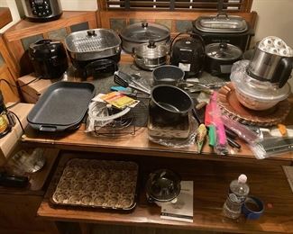 Lots of kitchen gadgets