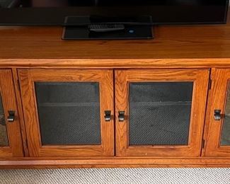 Riverside Furniture Wood Media Cabinet With Glass And Stone Front
