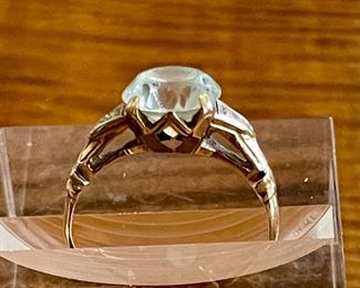 Antique 14K Yellow Gold Topaz Center Stone And Diamond Side Stone Ring Size 4 - Total Weight 