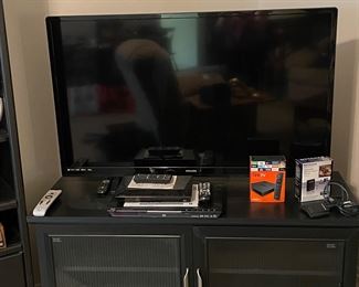 Very nice TV cabinet and great TV, so nice