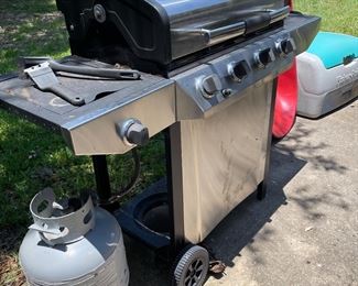 Propane grill, we have several empty propane tanks, purchase yours for the trade in