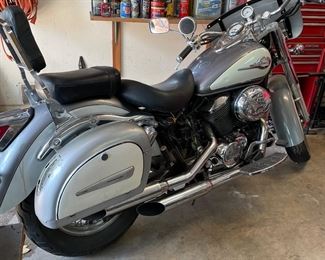 2001 Honda VT750CD Shadow Deluxe American Classic Edition, low miles