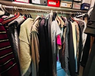 Nice selection of ladies M-L 