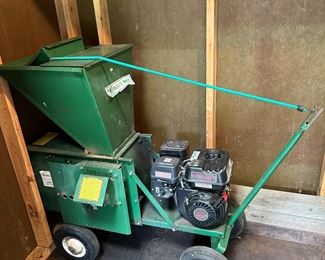 Mighty Mac Wood Chipper