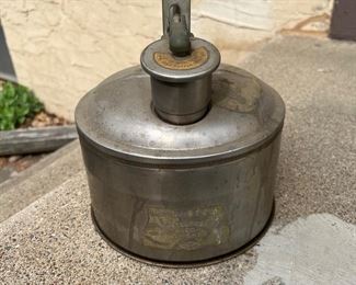 Vintage dispersing can