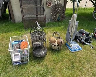 Misc decor, vacuums, Christmas lights