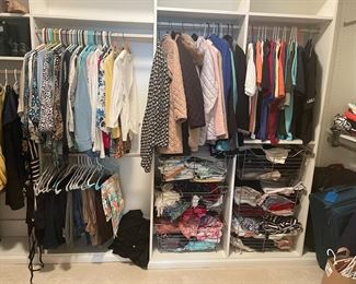 Tons of clothes. Name brands such as Talbots, j. Jill, Calvin Klein, Tommy hillfiger and more. Sizes small- extra large.