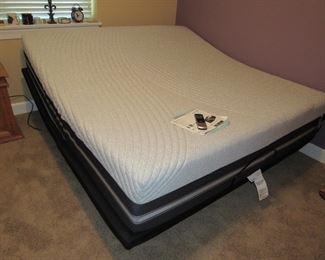 New Beautyrest adjustable king size mattress