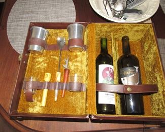 Vintage portable bar