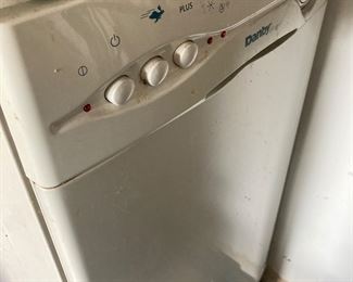 18 inch dishwasher $100