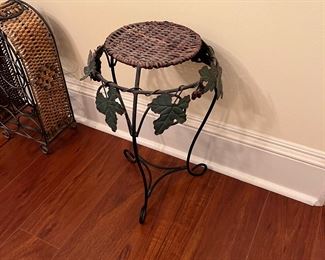 Wicker plant stand