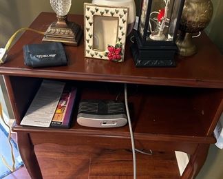 Lamps; picture frames; decor