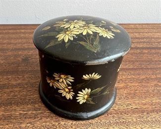 Lacquered Papier-Mache Box With Daisy & Butterfly Motif 