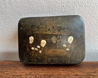 Antique Japanese Lacquered Hinged Lid Box With Scene Of Three Men 