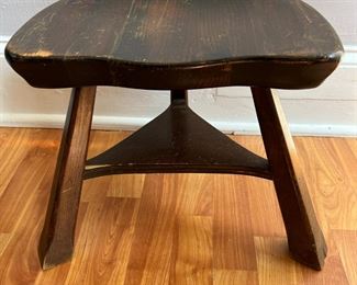 Vintage Ethan Allen "Kling Colonial" Rustic Milking Stool With Trunk Slab Seat 