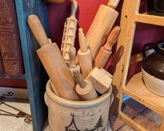 Wood rolling pins