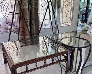 Rattan easel, bambo style coffee table, metal stand
