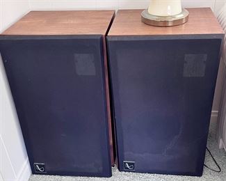 Infinity speakers....woofers deteriorating....cases good