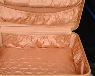 CLEAN STARLINE SUITCASES