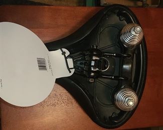  NEW BICYCLE SEAT