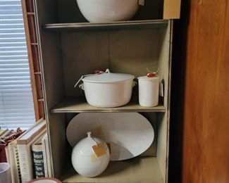 Vintage Lagardo Tackett kitchen ware.