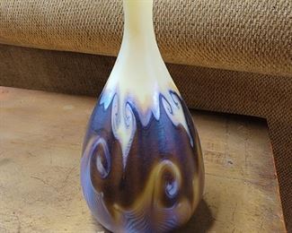 Quezal Art Glass Vase Circa early 1900s a contemporary rival of Tiffany & Co.