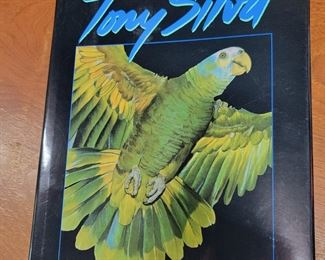 Book Title: A Monograph of Endangered Parrots by Tony Silva 1989