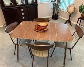 Mid Century kitchen table