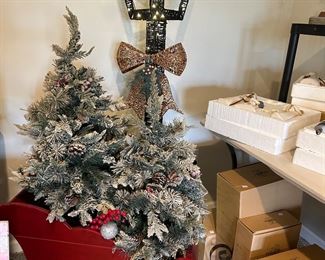 Decorative sled/Christmas trees